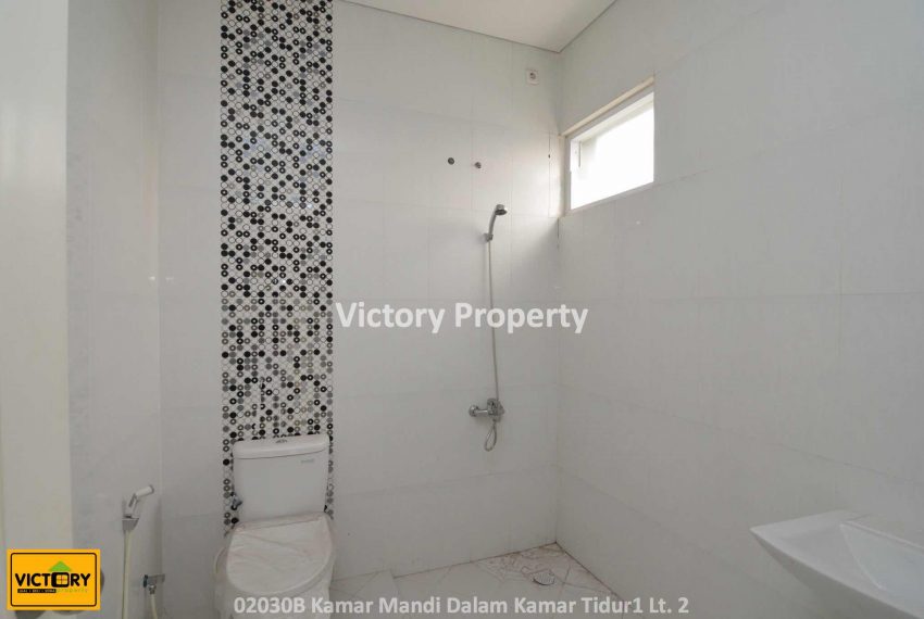 02030B Kamar Mandi Dalam Kamar Tidur1 Lt. 2