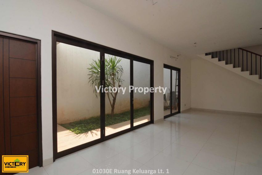 01030E Ruang Keluarga Lt. 1